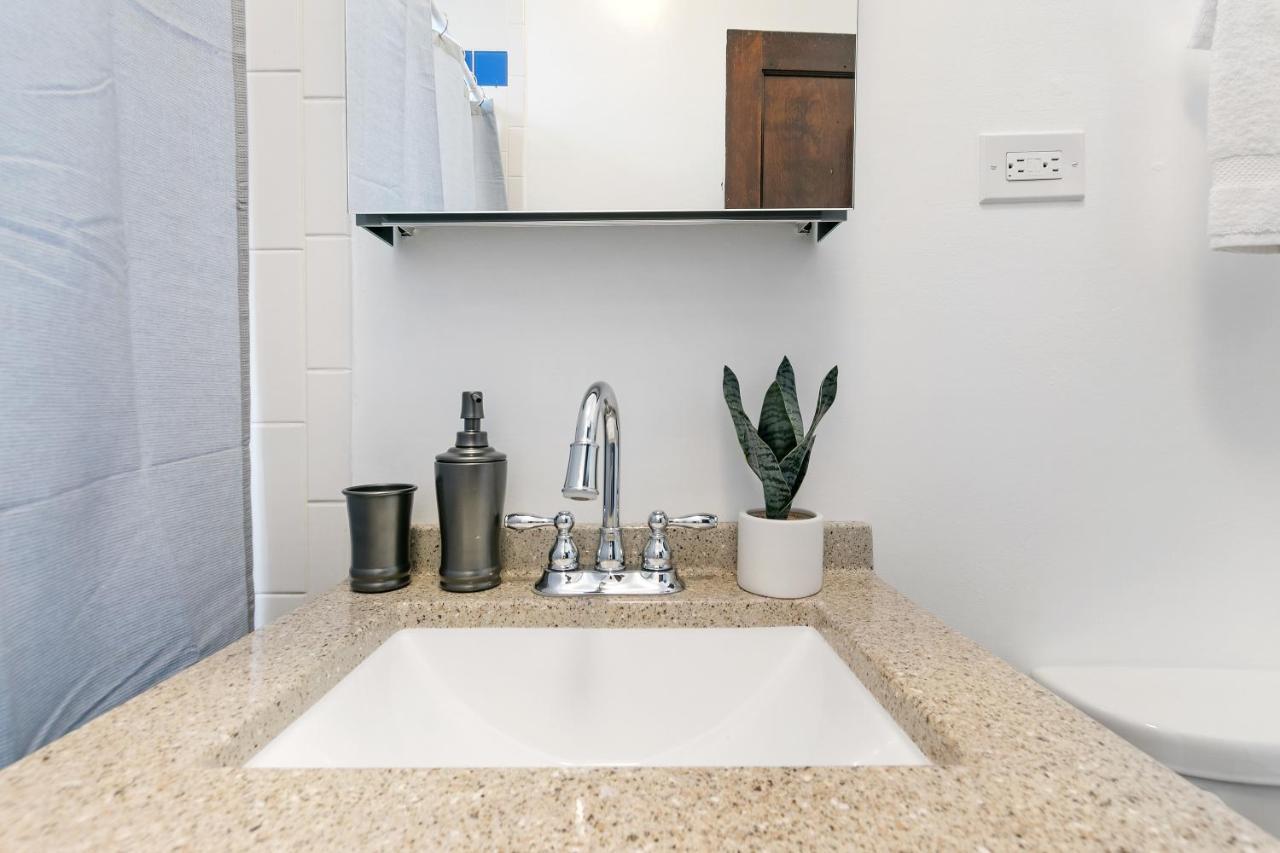 Captivating 1Br Apt With Full Kitchen - Belmont I4 Chicago Exterior foto